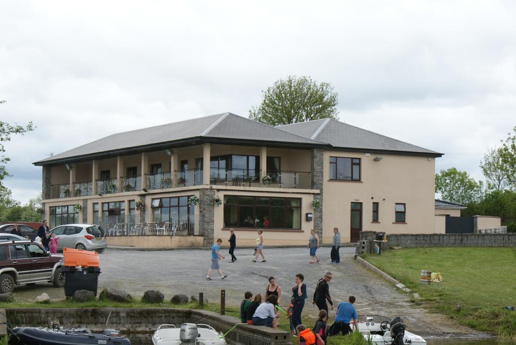 B&B The Silver Eel Strokestown Dış mekan fotoğraf